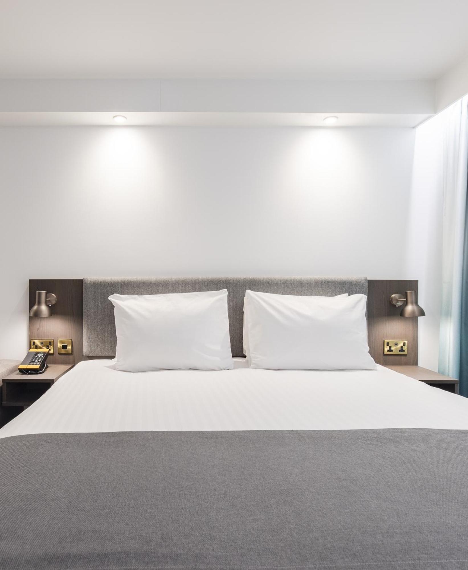 Holiday Inn Bristol Airport By Ihg Redhill  Екстериор снимка