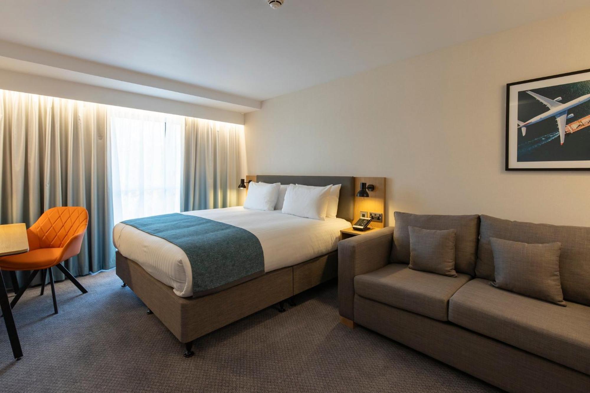 Holiday Inn Bristol Airport By Ihg Redhill  Екстериор снимка