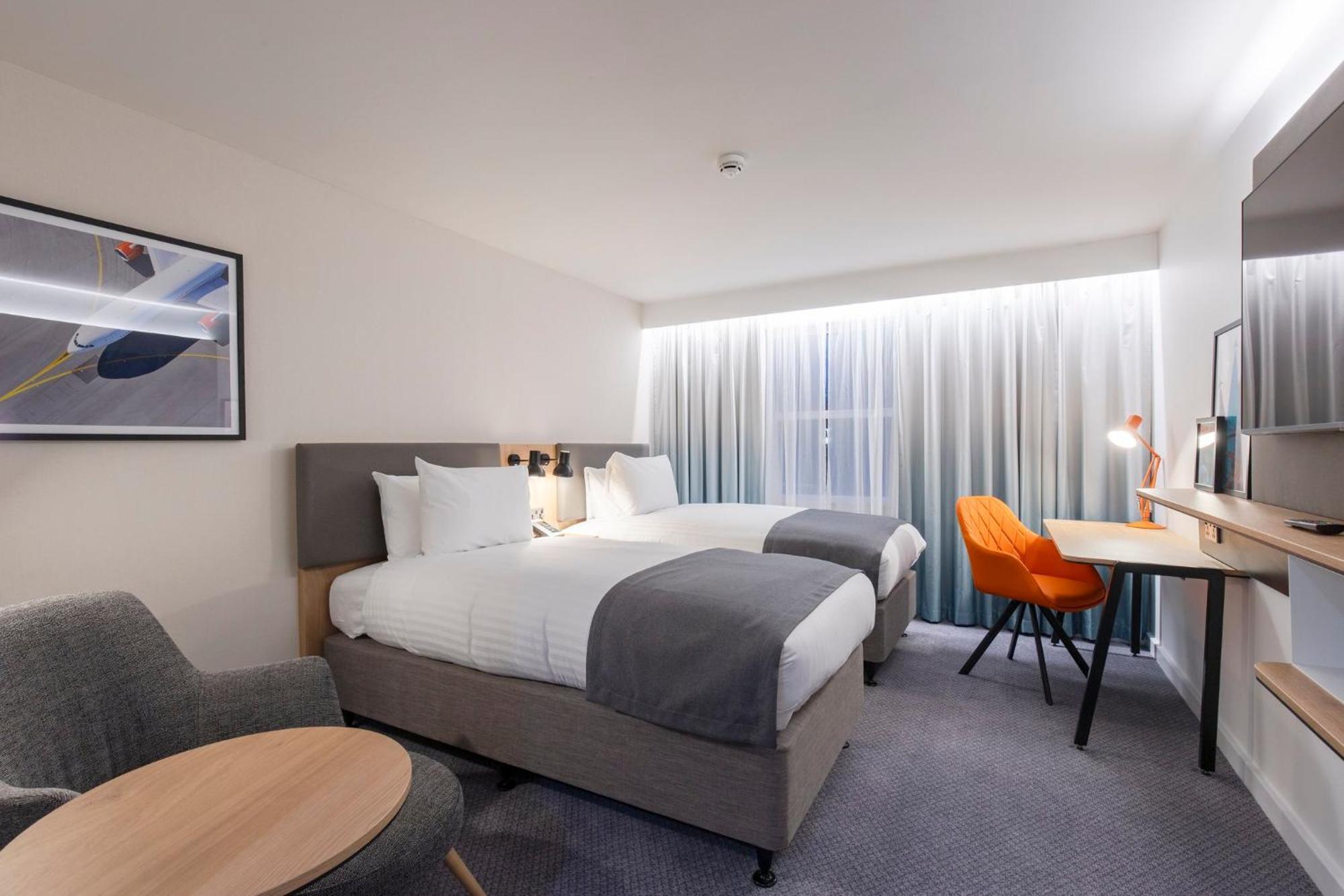 Holiday Inn Bristol Airport By Ihg Redhill  Екстериор снимка