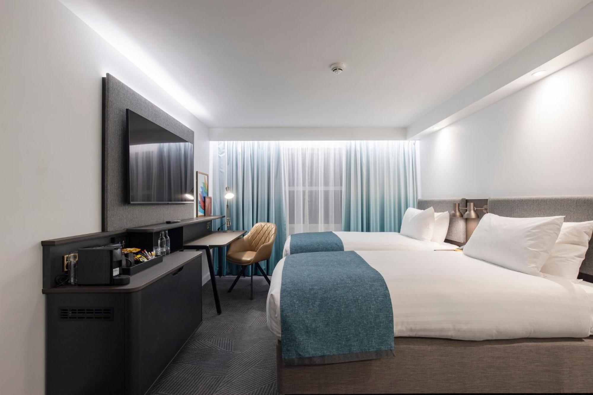 Holiday Inn Bristol Airport By Ihg Redhill  Екстериор снимка
