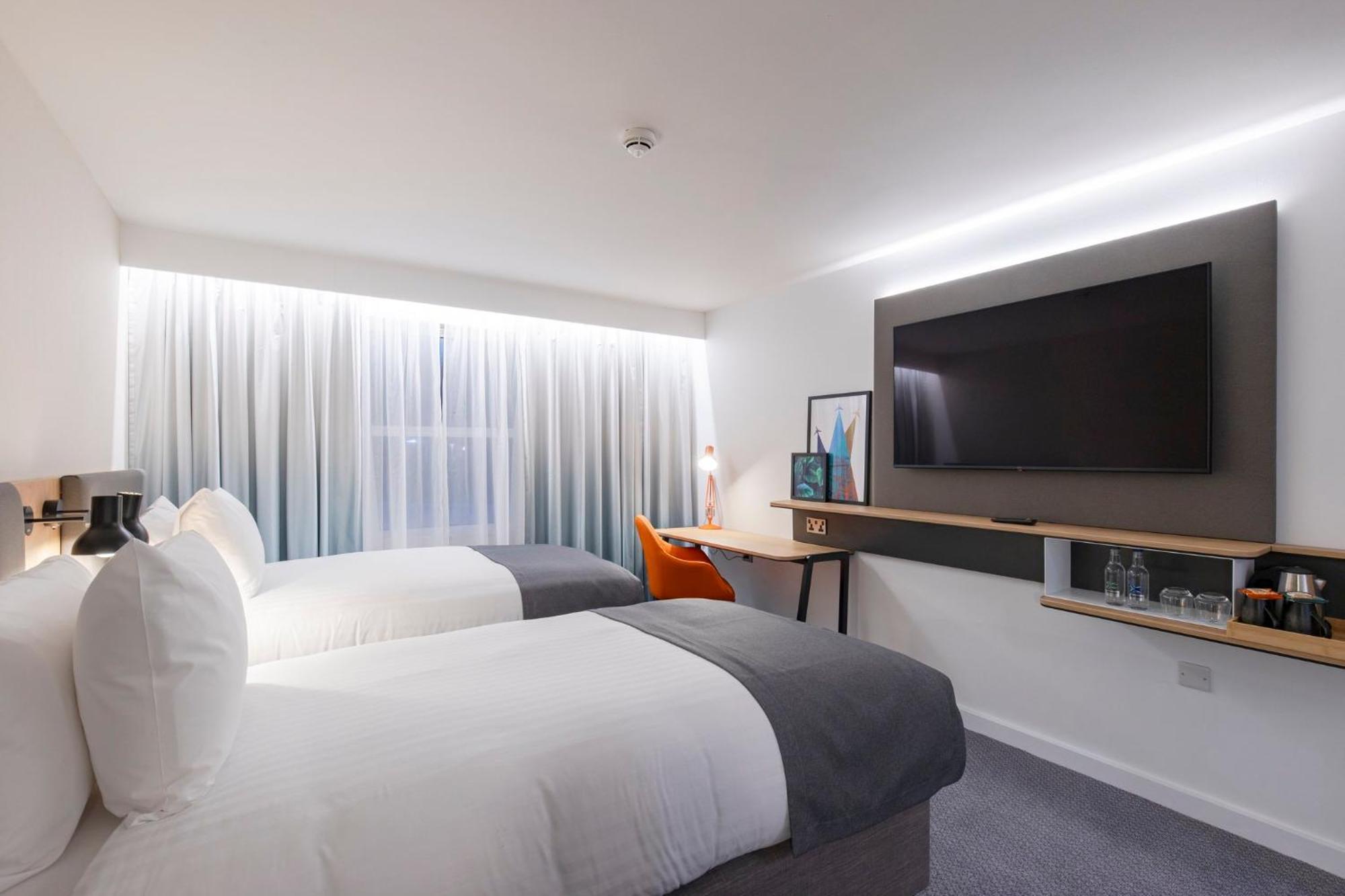 Holiday Inn Bristol Airport By Ihg Redhill  Екстериор снимка