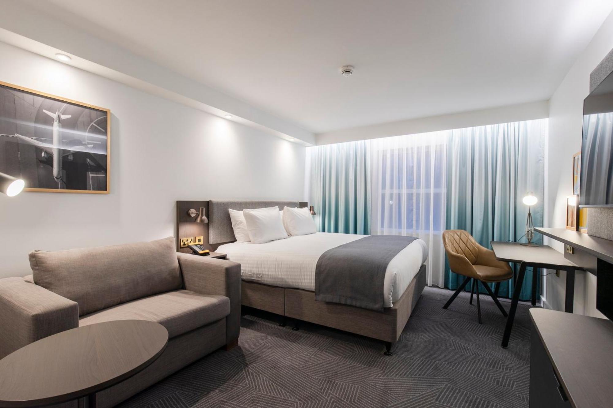 Holiday Inn Bristol Airport By Ihg Redhill  Екстериор снимка