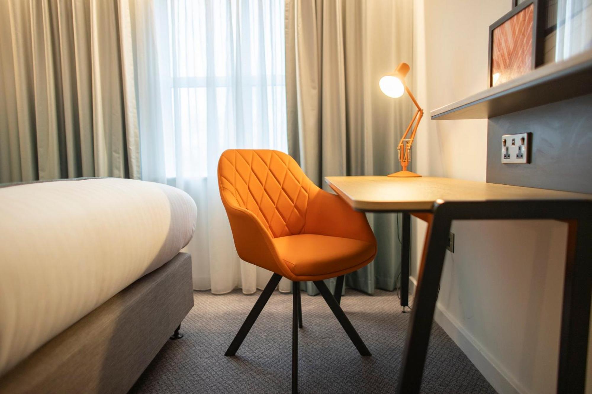 Holiday Inn Bristol Airport By Ihg Redhill  Екстериор снимка