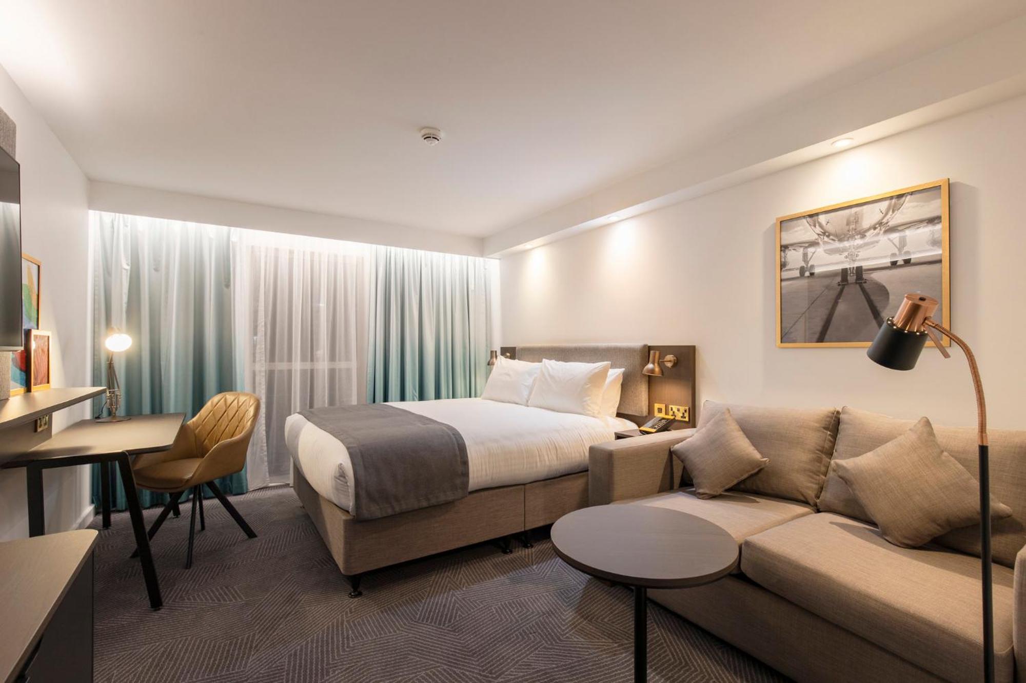 Holiday Inn Bristol Airport By Ihg Redhill  Екстериор снимка
