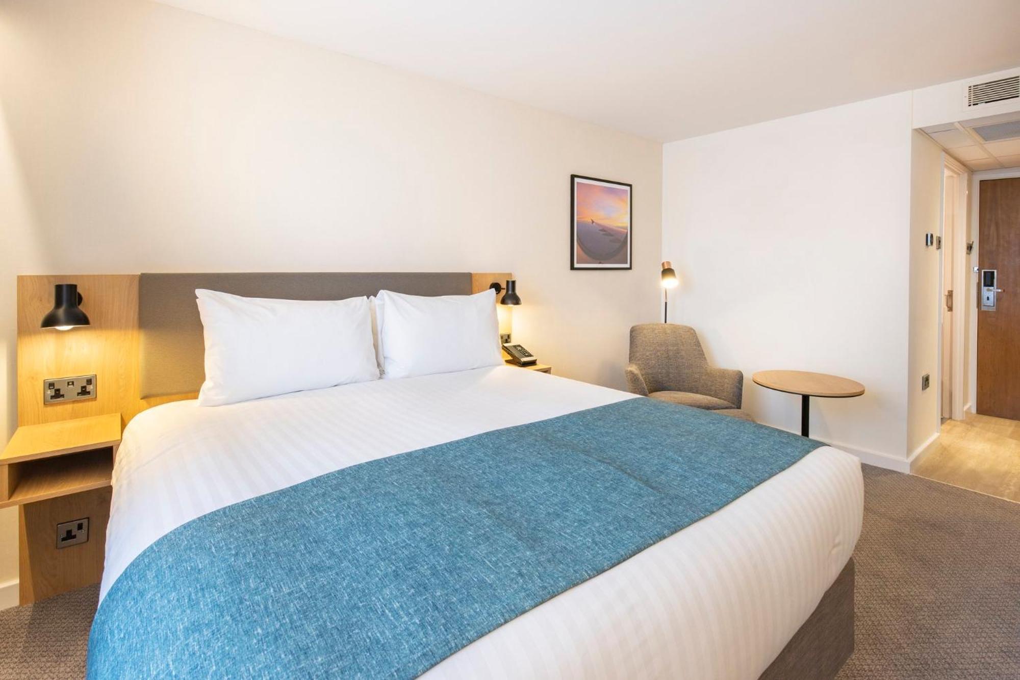 Holiday Inn Bristol Airport By Ihg Redhill  Екстериор снимка