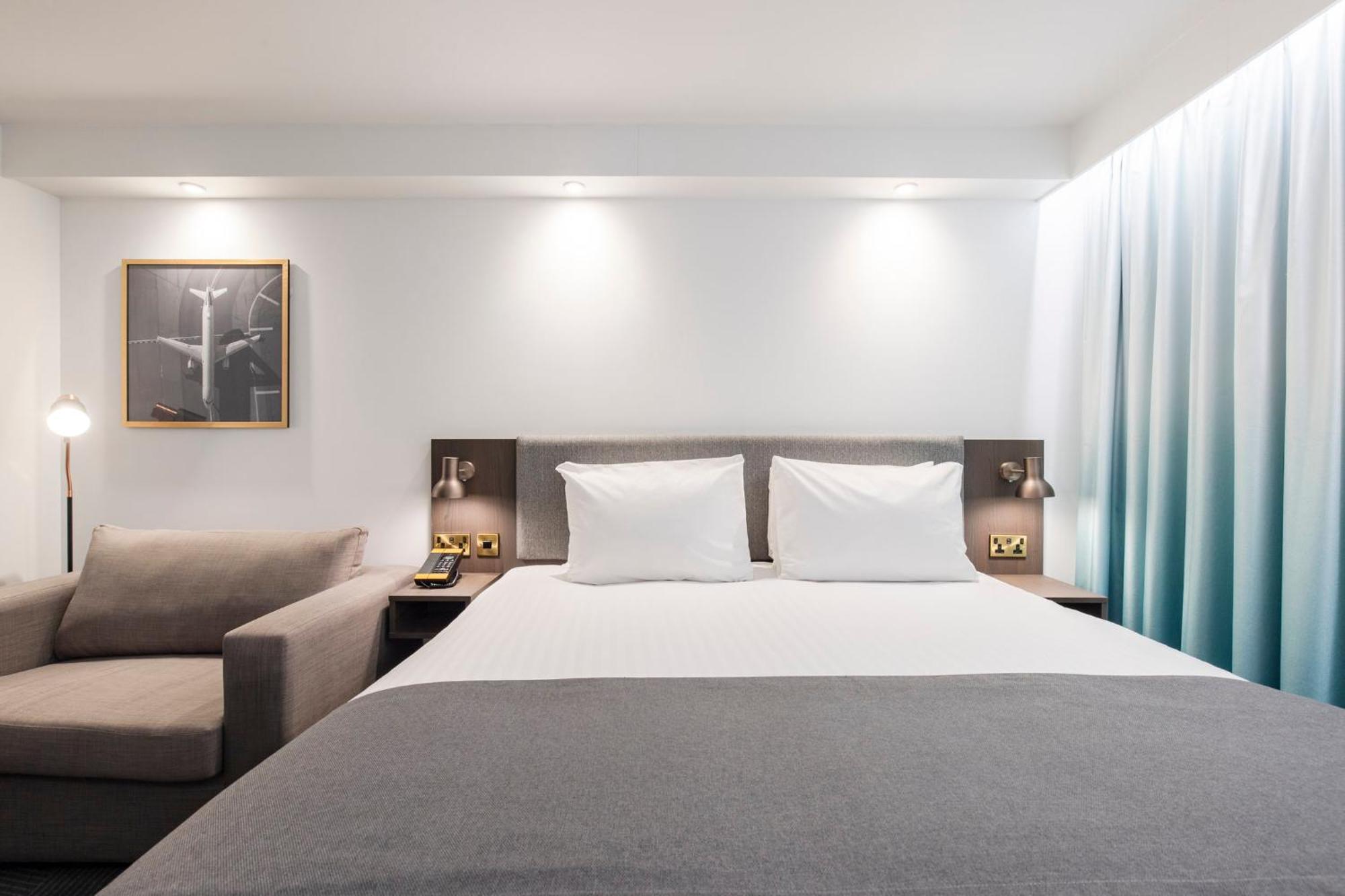 Holiday Inn Bristol Airport By Ihg Redhill  Екстериор снимка