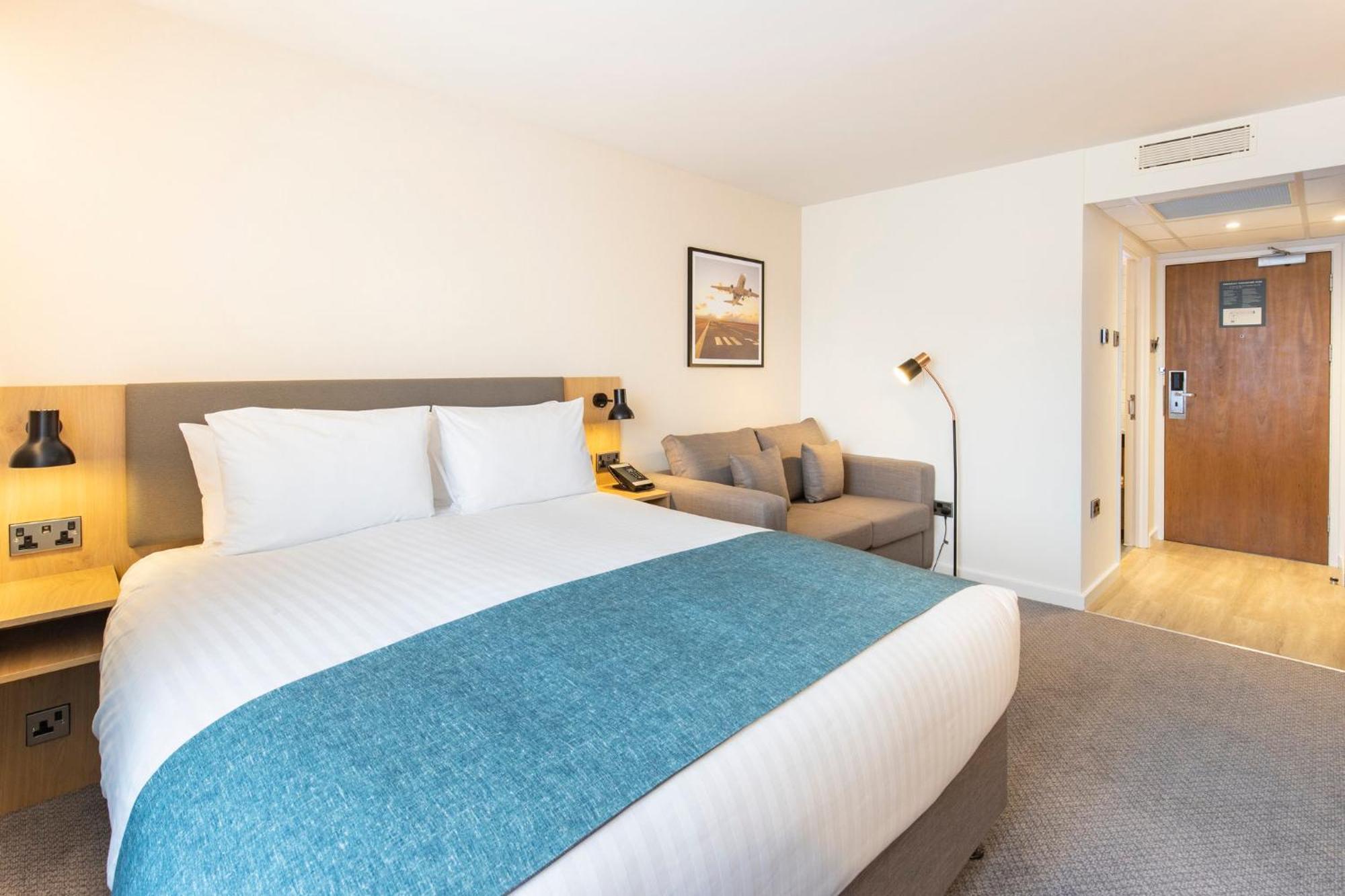 Holiday Inn Bristol Airport By Ihg Redhill  Екстериор снимка