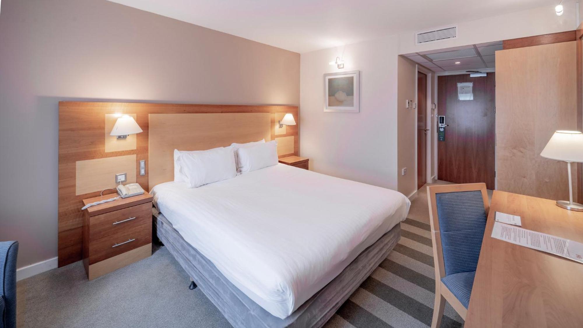 Holiday Inn Bristol Airport By Ihg Redhill  Екстериор снимка