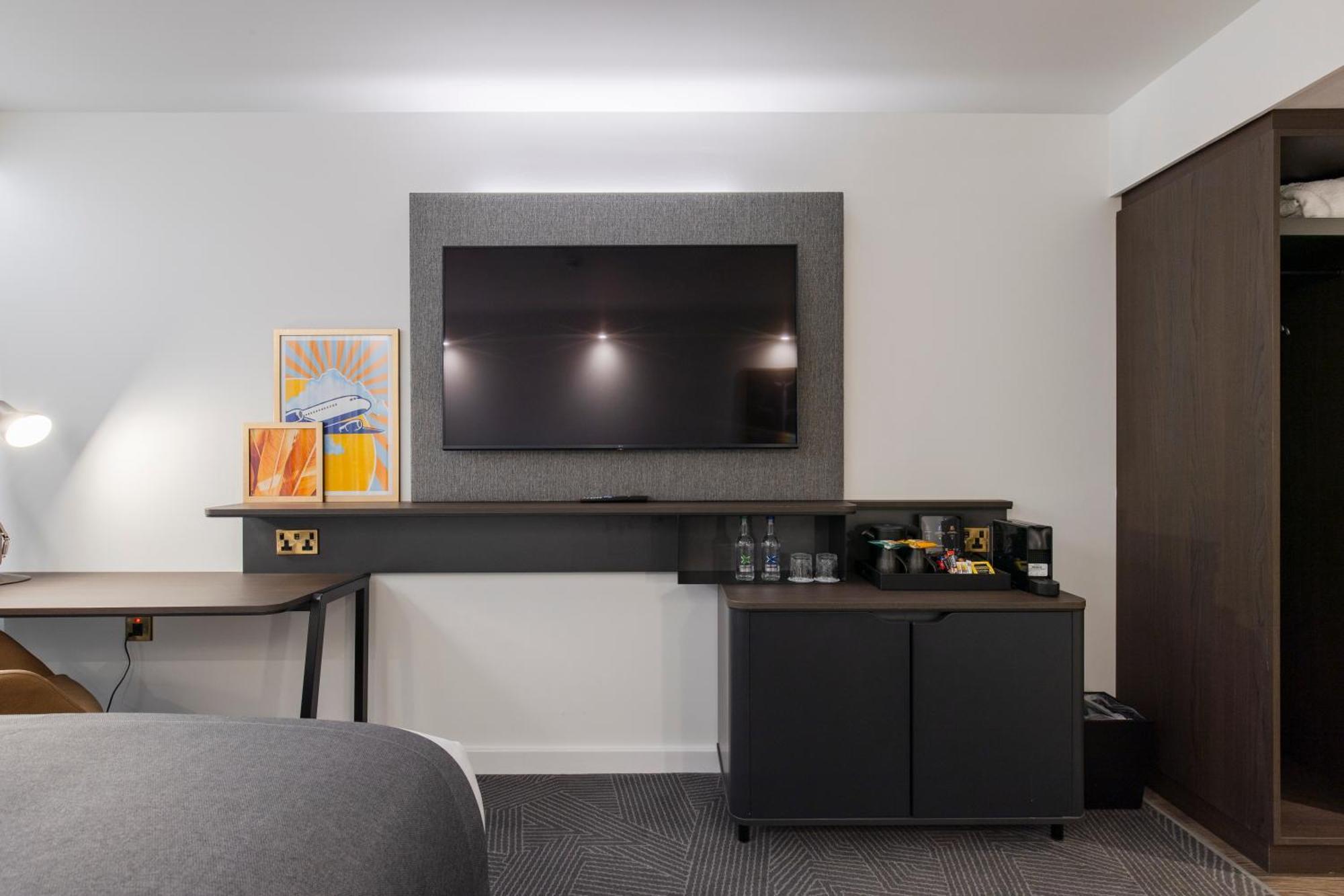 Holiday Inn Bristol Airport By Ihg Redhill  Екстериор снимка